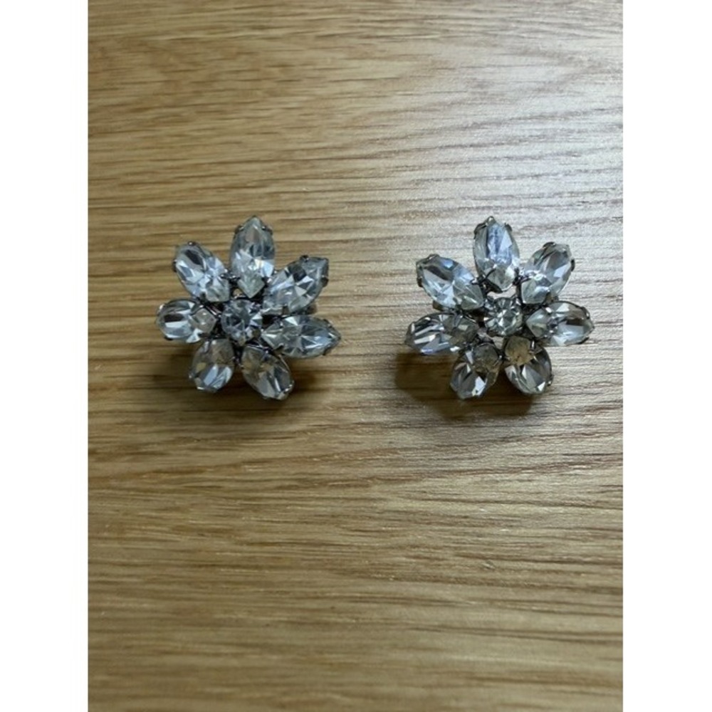 Starburst Clip On Earrings Womens Silver Clear Good Rhinestone Flower
